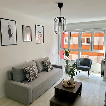 Cozy Flat 5 Mins From The Beach ヒホン エクステリア 写真
