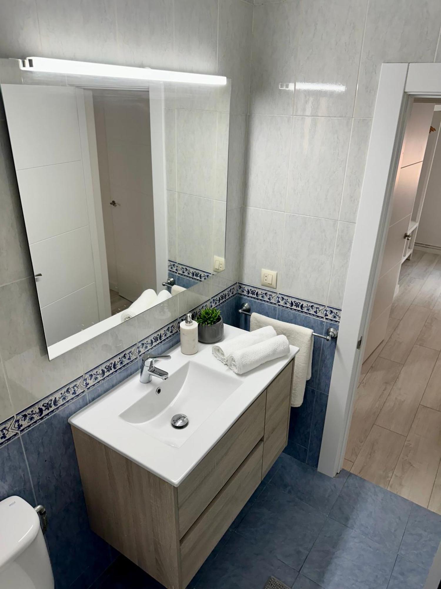 Cozy Flat 5 Mins From The Beach ヒホン エクステリア 写真